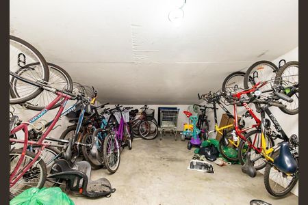 48_photo/94dce423ab.82dfd85ef928e01e-ATLAS-d96f3422-4724-48d3-9e7d-4408cc0d7848.jpg de apartamento à venda com 4 quartos, 180m² em Alto da Glória, Curitiba