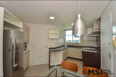 11_photo/94dce423f1.84088c7001fd8c9e-ATLAS-53046507-3cb0-46cc-bb13-00a7ab4cbfbd.jpg de apartamento à venda com 3 quartos, 181m² em Alto da Glória, Curitiba