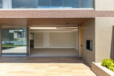 1_photo/94dce4247b.c01209ab6fe3cfb6-ATLAS-e3eb1fe3-aa6b-4359-bc0b-049e0f762fc5.jpg de apartamento à venda com 3 quartos, 354m² em Juvevê, Curitiba