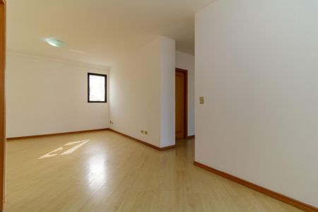 5_photo/94dce424e3.0176ad22bcbf6d3f-ATLAS-7603406a-ec59-4785-a85d-d47a3e9e499e.jpg de apartamento para alugar com 3 quartos, 135m² em Juvevê, Curitiba