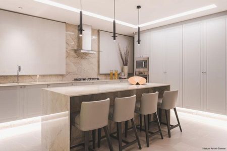 45_photo/94dce424e9.cb4a3f4e1d4d223a-ATLAS-e4ab1b5c-9f56-4d7d-8b6d-8fb00296e38c.jpg de apartamento à venda com 3 quartos, 150m² em Juvevê, Curitiba