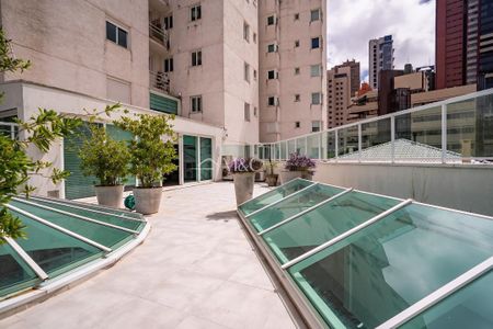 37_photo/94dce424f1.31b814cc611d1a2f-ATLAS-112cf705-9bb3-4eb8-bc58-dec23a1ec32e.jpg de apartamento à venda com 4 quartos, 200m² em Alto da Glória, Curitiba