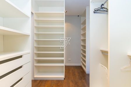 4_photo/94dce424f1.b58ff948fe1488a0-ATLAS-0ca8e4d1-eba8-4c73-a81c-85589893b3c7.jpg de apartamento à venda com 4 quartos, 200m² em Alto da Glória, Curitiba