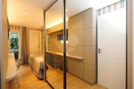 2_photo/94dce424f1.cda01c5f2bf1a0d1-ATLAS-d5f4ca5d-8d73-436d-ae79-ba456d87f3b8.jpg de apartamento à venda com 3 quartos, 184m² em Alto da Glória, Curitiba