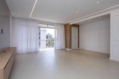 4_photo/94dce4255b.f87c5f63b588f4d4-ATLAS-0e89df64-c642-4e53-b45b-d69661eac4db.jpg de apartamento à venda com 3 quartos, 141m² em Juvevê, Curitiba