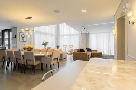 2_photo/94dce425b3.45145d9f21f4f41b-ATLAS-9cb16dd8-ae1c-4416-80be-e4f03a2bc9b2.jpg de apartamento para alugar com 3 quartos, 230m² em Juvevê, Curitiba