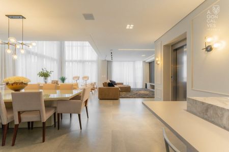 1_photo/94dce425b3.45145d9f21f4f41b-ATLAS-f84e8bdc-a9d3-4ffd-904d-2c21b3d7ccc6.jpg de apartamento para alugar com 3 quartos, 230m² em Juvevê, Curitiba