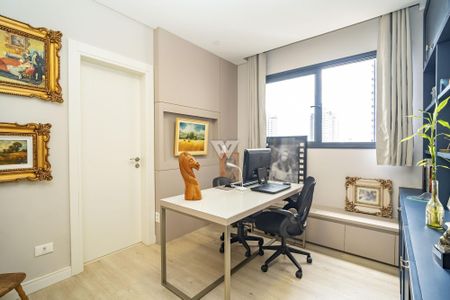 8_photo/94dce425b3.84f55eaca042d93f-ATLAS-c4ac8956-aed7-4d7c-9aef-adeb45cc0532.jpg de apartamento à venda com 4 quartos, 223m² em Juvevê, Curitiba