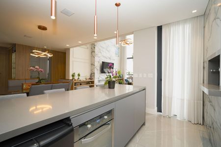 10_photo/94dce425b3.84f55eaca042d93f-ATLAS-def171a4-e6b1-43e0-be19-b7f02a095fa7.jpg de apartamento à venda com 4 quartos, 223m² em Juvevê, Curitiba