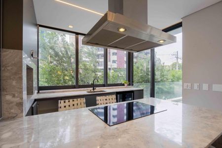 33_photo/94dce425bb.a394630a13d7e3a4-ATLAS-b6c404bf-169d-4cbd-aff3-5ea557bcaf12.jpg de apartamento para alugar com 3 quartos, 390m² em Juvevê, Curitiba