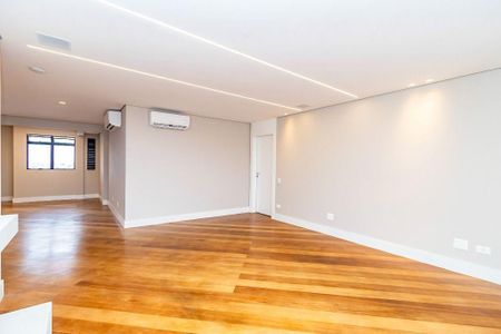 11_photo/94dce425d5.710bb2969d95532e-ATLAS-7d9e4c60-df1f-4ad0-9c8d-d68671ad70d8.jpg de apartamento à venda com 4 quartos, 385m² em Juvevê, Curitiba