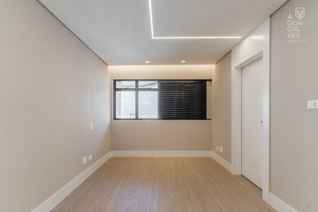 5_photo/94dce425d5.cb58461e1bf32b0c-ATLAS-1e70e94b-9528-4774-956d-7a5caa6c8d65.jpg de apartamento à venda com 4 quartos, 548m² em Juvevê, Curitiba