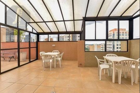 10_photo/94dce42627.bffe8a44da96651c-ATLAS-2ec9c616-b9b8-4748-9768-47bdbb5a0351.jpg de apartamento à venda com 1 quarto, 93m² em Cabral, Curitiba