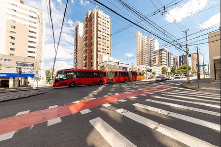 6_photo/94dce42633.aa6ed08facdd75a5-ATLAS-22fa795e-d9bb-4b56-9d44-21edb536a50a.jpg de apartamento para alugar com 2 quartos, 200m² em Cabral, Curitiba