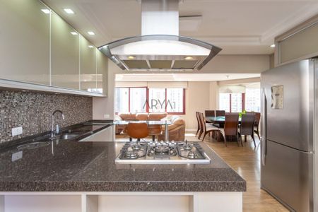 11_photo/94dce42643.25da4dce4e8252d2-ATLAS-2e9d3ebc-8994-46d1-8a95-83f7fcc8796a.jpg de apartamento à venda com 4 quartos, 310m² em Cabral, Curitiba