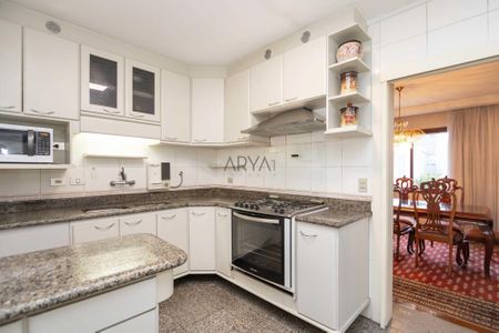 3_photo/94dce42643.406c258bbfa31469-ATLAS-fa3bff7c-d799-461c-b455-b3fd5a24fdbe.jpg de apartamento à venda com 5 quartos, 311m² em Cabral, Curitiba