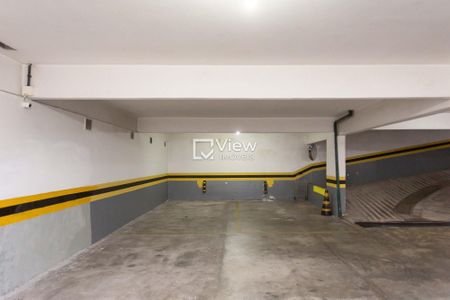 6_photo/94dce42643.4d21696e34f451c0-ATLAS-2d3090e6-a1f7-46a6-b37a-e0e2011336bf.jpg de apartamento à venda com 5 quartos, 311m² em Cabral, Curitiba