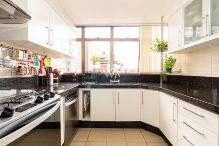 5_photo/94dce42651.9aa9cf9a92603e13-ATLAS-240784a4-00fc-4ed0-a7fa-40208eae3b25.jpg de apartamento à venda com 4 quartos, 558m² em Cabral, Curitiba