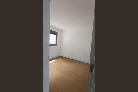 5_photo/94dce42661.49d655132eb04021-ATLAS-2fa08fb9-a874-453a-a5b4-1515e287aa7c.jpg de apartamento à venda com 3 quartos, 135m² em Cabral, Curitiba