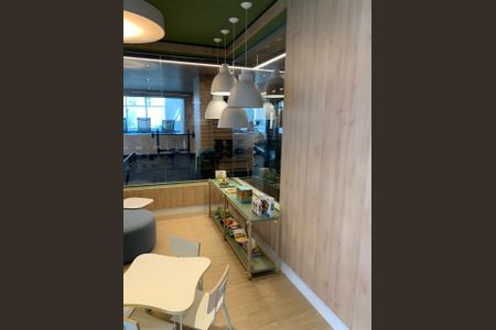 6_photo/94dce42663.ceff8192393c33de-ATLAS-0e08cfaa-e019-4980-b9c1-7589db947214.jpg de apartamento à venda com 3 quartos, 131m² em Cabral, Curitiba