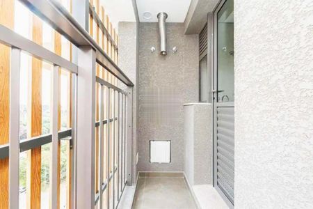 2_photo/94dce42663.f861ecc718bdcbd7-ATLAS-062b36c8-7e94-430b-8e5d-3cfe9fc260df.jpg de apartamento à venda com 3 quartos, 135m² em Cabral, Curitiba