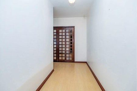 7_photo/94dce4268f.588d4a7fb74764b6-ATLAS-078ad997-d9eb-4814-a77e-dabdd65486ba.jpg de casa à venda com 4 quartos, 180m² em Juvevê, Curitiba