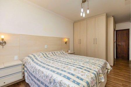 30_photo/94dce4268f.588d4a7fb74764b6-ATLAS-bff95b96-f3a7-4714-aa7a-e5d036b236a7.jpg de casa à venda com 4 quartos, 180m² em Juvevê, Curitiba