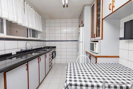 17_photo/94dce4268f.588d4a7fb74764b6-ATLAS-cbb4d6e1-b60f-4b75-b4f0-472c0bf02eaa.jpg de casa à venda com 4 quartos, 180m² em Juvevê, Curitiba