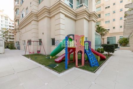 8_photo/94dce42719.732b7fd8aaa5f07d-ATLAS-2d6964eb-350a-42e1-b009-7ff034e1960b.jpg de apartamento à venda com 4 quartos, 357m² em Ahú, Curitiba