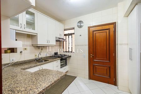 11_photo/94dce4276d.79a2b32dff559e51-ATLAS-37383fd1-2057-42fd-8f25-7fcdbca0f132.jpg de apartamento para alugar com 4 quartos, 188m² em Cabral, Curitiba