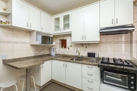 16_photo/94dce4276d.79a2b32dff559e51-ATLAS-68d627f5-42e7-46f9-b695-d46f2c48588b.jpg de apartamento para alugar com 4 quartos, 188m² em Cabral, Curitiba