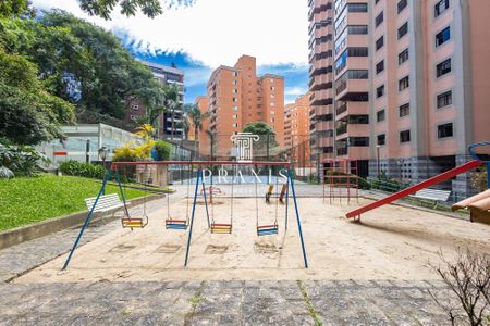 45_photo/94dce4276d.79a2b32dff559e51-ATLAS-84aadba0-5c9d-4707-9e87-7ca3f8ad3224.jpg de apartamento para alugar com 4 quartos, 188m² em Cabral, Curitiba