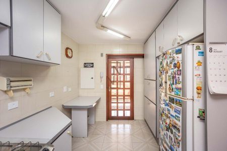 6_photo/94dce427a9.cb4a3f4e1d4d223a-ATLAS-27aec4d2-341f-4739-9e85-d8e923c95f10.jpg de apartamento à venda com 4 quartos, 214m² em Cabral, Curitiba