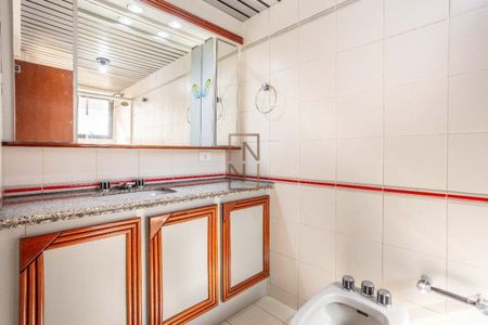 10_photo/94dce427a9.cb4a3f4e1d4d223a-ATLAS-4009d12b-3382-43f6-8e14-5663a70cf59d.jpg de apartamento à venda com 4 quartos, 214m² em Cabral, Curitiba