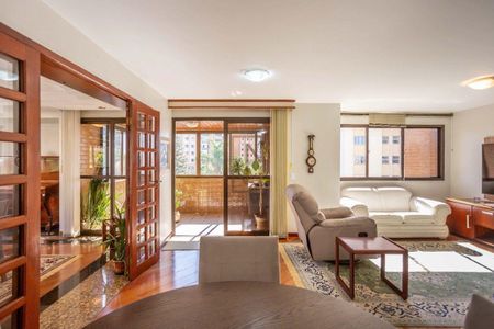 12_photo/94dce427a9.cb4a3f4e1d4d223a-ATLAS-4c4fc391-7566-4b9a-92a2-d3c95e0c67c7.jpg de apartamento à venda com 4 quartos, 214m² em Cabral, Curitiba