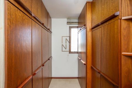 21_photo/94dce427a9.cb4a3f4e1d4d223a-ATLAS-d2f8068a-305a-4e8c-bf45-bcb66c6ce535.jpg de apartamento à venda com 4 quartos, 214m² em Cabral, Curitiba