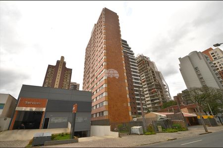 2_photo/94dce427bf.00f042015d4bfda1-ATLAS-4d7994ba-b9dc-47a3-b830-9bb4bf40ac44.jpg de apartamento à venda com 3 quartos, 129m² em Cabral, Curitiba