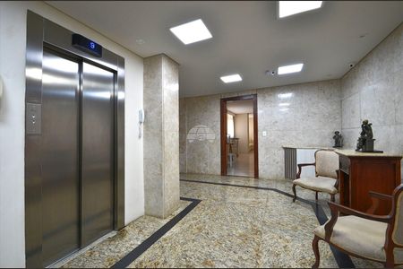 5_photo/94dce427bf.00f042015d4bfda1-ATLAS-b3d72b07-8cc9-487b-b611-0f210e1ff075.jpg de apartamento à venda com 3 quartos, 129m² em Cabral, Curitiba