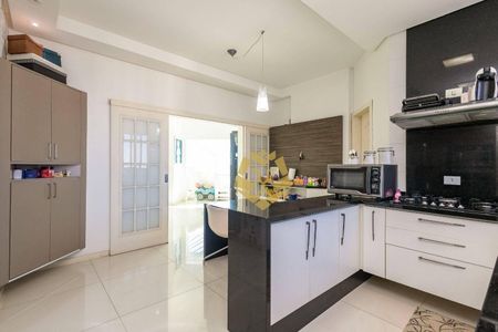 2_photo/94dce427cd.5427a671d2ca8b3e-ATLAS-149920ba-d4a6-401c-8a07-b5ecf92f865f.jpg de apartamento à venda com 3 quartos, 221m² em Cabral, Curitiba