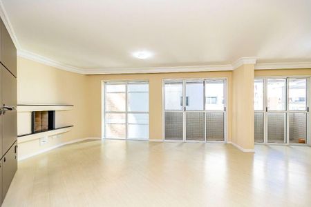 1_photo/94dce427d1.2d7b1cbef921073c-ATLAS-1088d8de-81d0-41f1-8262-5fe9ebe1cdfe.jpg de apartamento à venda com 3 quartos, 129m² em Cabral, Curitiba