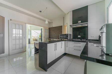 9_photo/94dce427d1.66f5f29d1ae05384-ATLAS-a0cad954-d02b-46de-bc8f-dabf5183cac7.jpg de apartamento à venda com 3 quartos, 221m² em Cabral, Curitiba