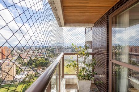 10_photo/94dce427e5.68e2e8e70e486db4-ATLAS-96a550ba-3c47-425e-8fdb-af7dcd18c96f.jpg de apartamento à venda com 4 quartos, 183m² em Cabral, Curitiba