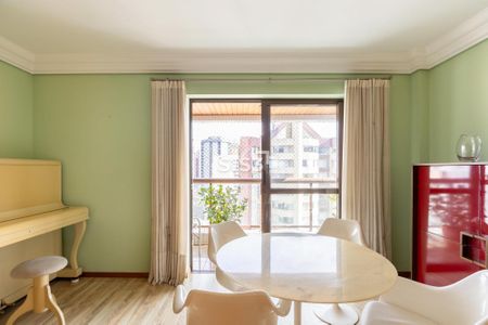 5_photo/94dce427e5.68e2e8e70e486db4-ATLAS-a4eaff1f-dfdf-4dd9-ba1a-39cf3a0d32f3.jpg de apartamento à venda com 4 quartos, 183m² em Cabral, Curitiba