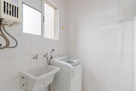 4_photo/94dce427f9.84da5b25acca27f4-ATLAS-1fe67482-4d52-4ffa-b3fd-1db677df4a1a.jpg de apartamento à venda com 3 quartos, 86m² em Cabral, Curitiba