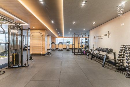 47_photo/94dce42835.e5b98e492bdcee1f-ATLAS-140ea6b9-60ef-4d36-95f6-55b184c94c40.jpg de apartamento à venda com 3 quartos, 239m² em Cabral, Curitiba