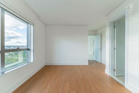 40_photo/94dce42835.e5b98e492bdcee1f-ATLAS-1ac072ba-b574-44fe-bf3f-70110130628d.jpg de apartamento à venda com 3 quartos, 239m² em Cabral, Curitiba