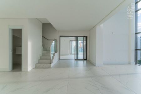 24_photo/94dce42835.e5b98e492bdcee1f-ATLAS-9065a78e-8dcb-4d85-af0b-1ad87ed82582.jpg de apartamento à venda com 3 quartos, 239m² em Cabral, Curitiba