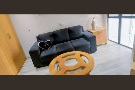 23_photo/94dce4289d.7074836f32d875df-ATLAS-862f19b3-5de6-4d2d-a619-bc31fa9c973f.jpg de apartamento para alugar com 1 quarto, 109m² em Cabral, Curitiba