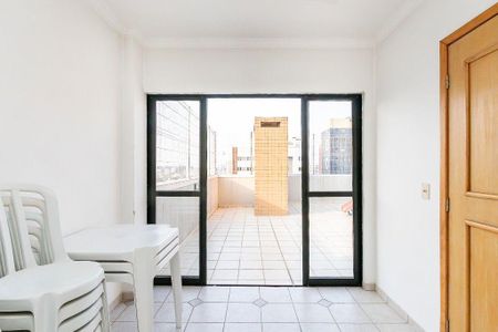 3_photo/94dce4289d.e14b49813a242c1b-ATLAS-05c1c8b7-3d62-47e2-be9f-c8e68c31510c.jpg de apartamento à venda com 3 quartos, 175m² em Cabral, Curitiba