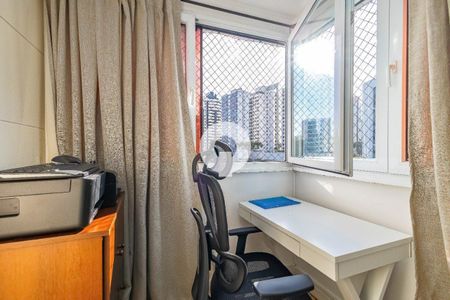 8_photo/94dce42905.ea051cd517c7e183-ATLAS-cb1da20e-76e9-4029-baa0-b19c154179bf.jpg de apartamento à venda com 3 quartos, 109m² em Cabral, Curitiba